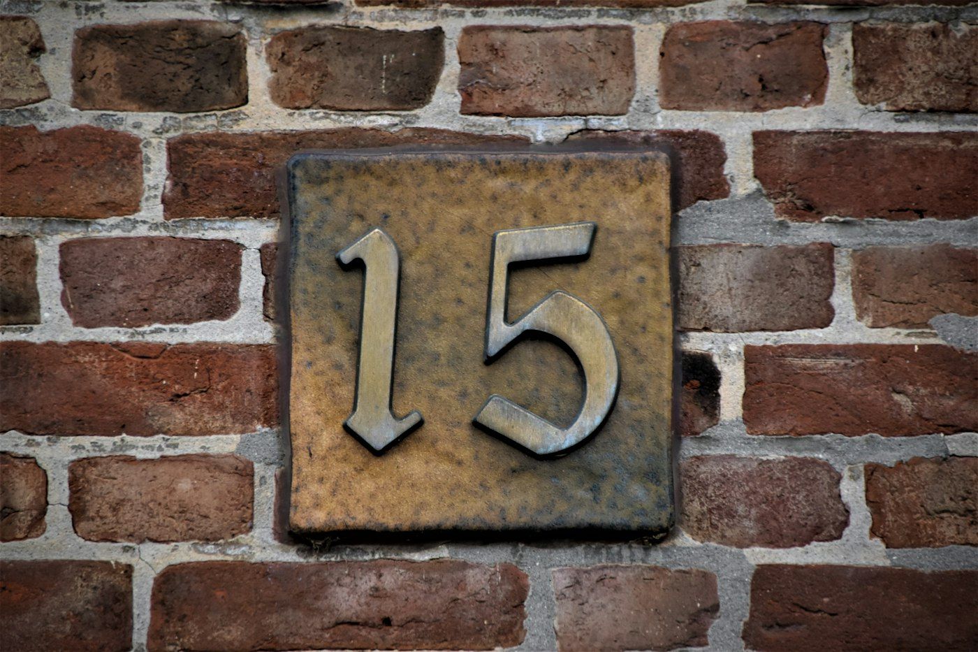 Install Modern House Numbers